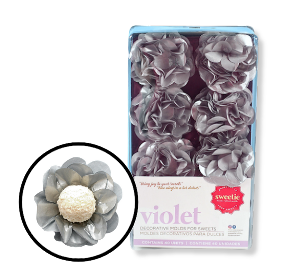 Violet Flower Candy Cups: Silver | www.sprinklebeesweet.com