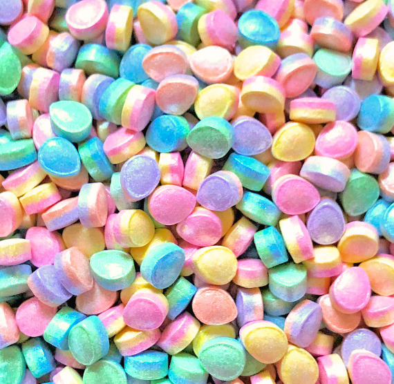 Pastel Eggs Candy Sprinkles - CLOSEOUT BLOWOUT | www.sprinklebeesweet.com