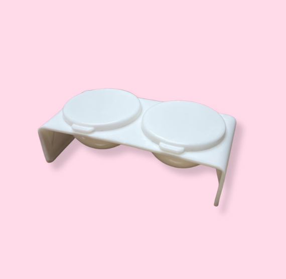 Double Paint Holder With Lids - LAST CALL | www.sprinklebeesweet.com