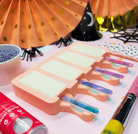 Small Cakesicle Mold with Circles - LAST CALL