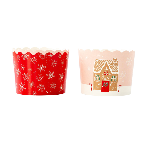 Christmas Gingerbread House Baking Cups | www.sprinklebeesweet.com