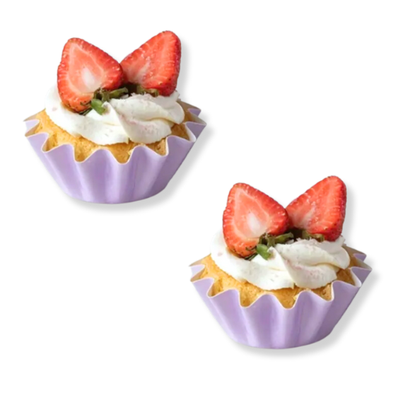 Free Standing Fluted Cupcake Cups: White | www.sprinklebeesweet.com