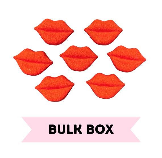 Valentine's Day Sugar Toppers: Red Lips | www.sprinklebeesweet.com