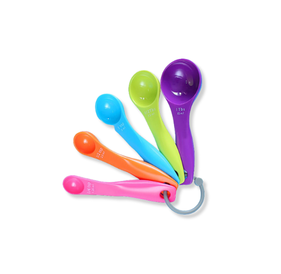 Colorful Plastic Measuring Spoons | www.sprinklebeesweet.com