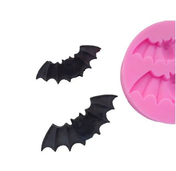 Small Bat Mold: Fondant & Chocolate | www.sprinklebeesweet.com