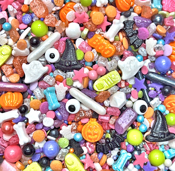 Sprinklefetti™ Halloween Sprinkle Mix: Frightful Fun | www.sprinklebeesweet.com