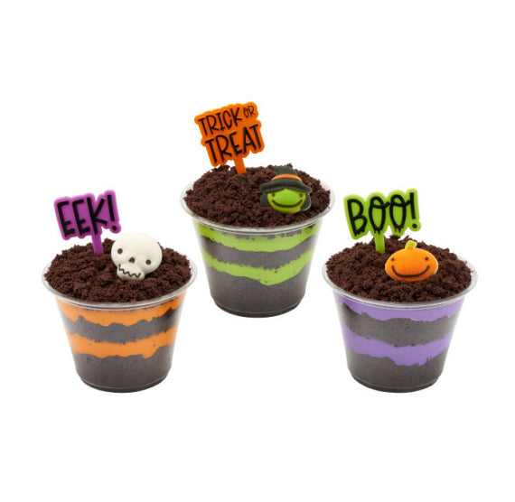 Halloween Cupcake Picks with Sayings | www.sprinklebeesweet.com