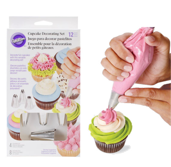 Wilton Cupcake Decorating Set: Tips + Bags | www.sprinklebeesweet.com