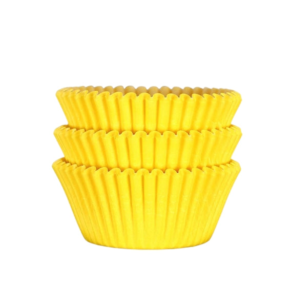 Bulk Yellow Cupcake Liners: Solid | www.sprinklebeesweet.com