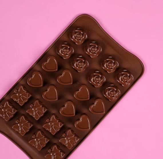 Chocolate Pieces Candy Mold | www.sprinklebeesweet.com