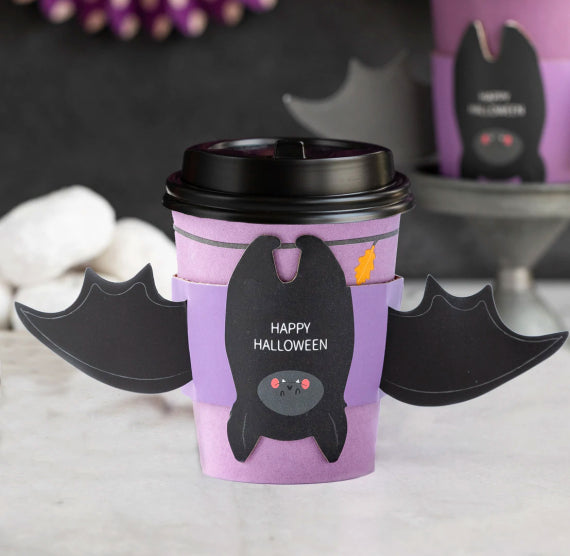 Mini Coffee Cups: Bat Halloween | www.sprinklebeesweet.com