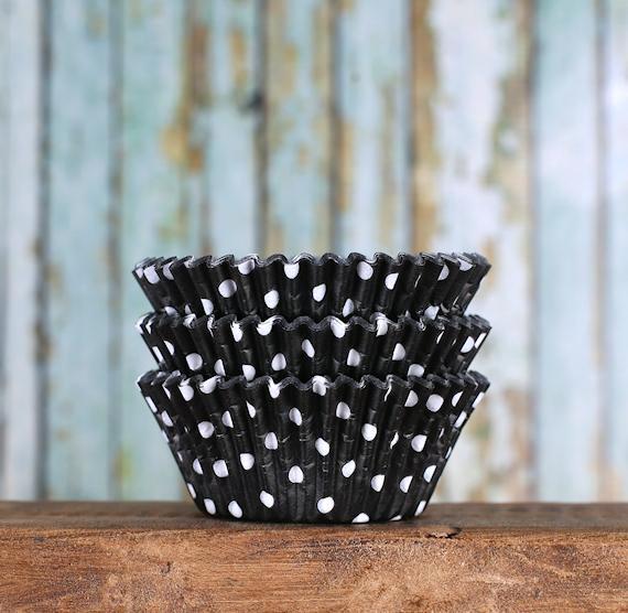 Bulk Black Cupcake Liners: Polka Dot | www.sprinklebeesweet.com