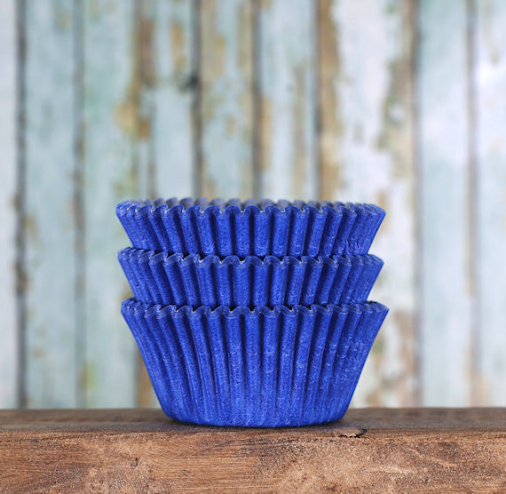 Bulk Royal Blue Cupcake Liners: Solid | www.sprinklebeesweet.com