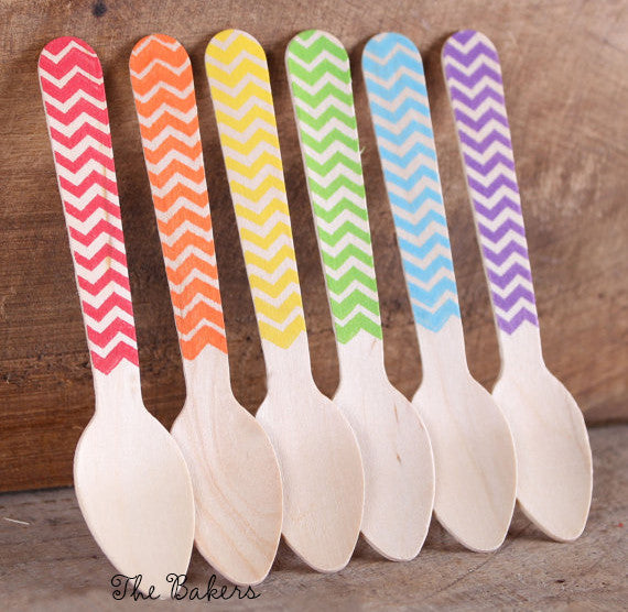 Mini Happy Rainbow Wooden Spoons: Chevron | www.sprinklebeesweet.com