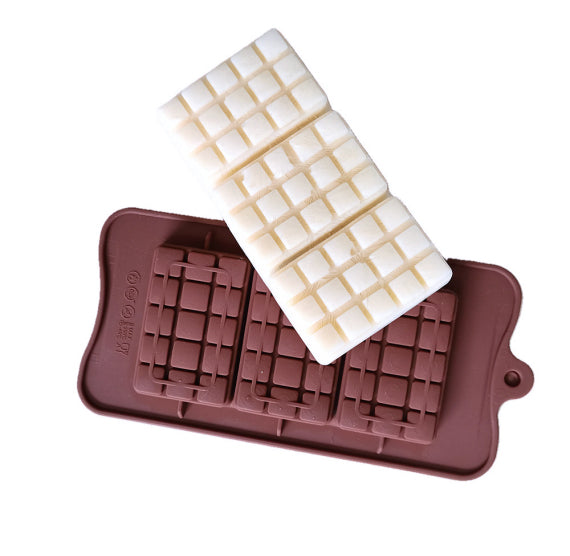 Thick Chocolate Bar Mold: Squares Break-Up | www.sprinklebeesweet.com