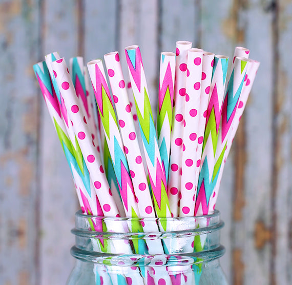 Pink Paper Straws: Polka Dot and Chevron | www.sprinklebeesweet.com