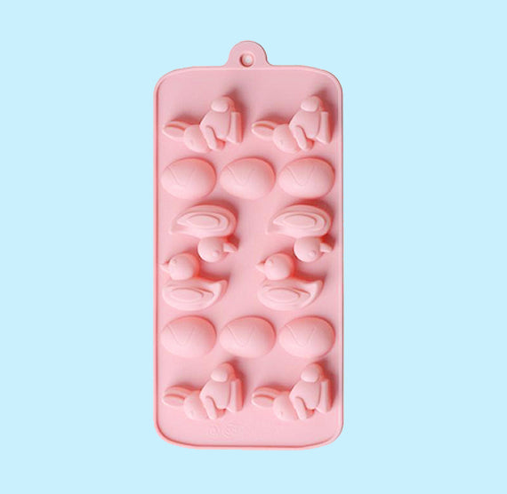 Mini Easter Candy Mold | www.sprinklebeesweet.com