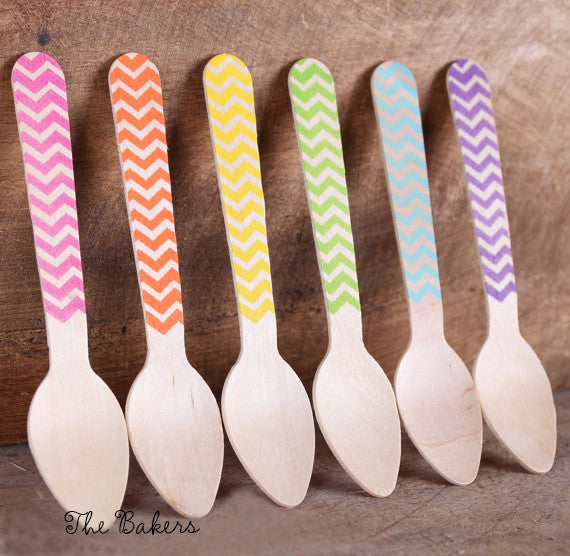 Mini Bright Rainbow Wooden Spoons: Chevron | www.sprinklebeesweet.com