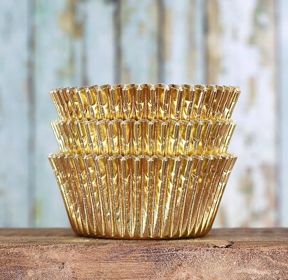 Gold Foil Cupcake Liners: 100 Count | www.sprinklebeesweet.com