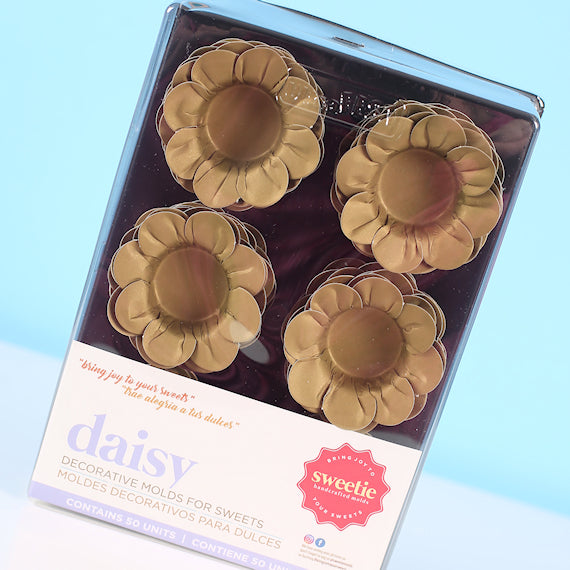 Daisy Flower Candy Cups: Gold | www.sprinklebeesweet.com