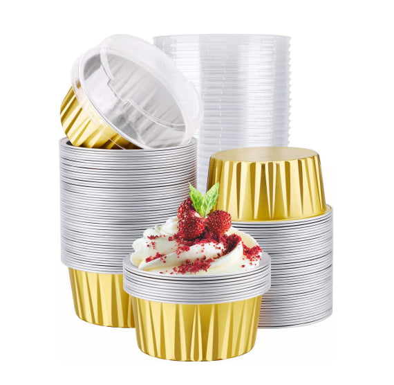 Cupcake Cups with Lids: Gold | www.sprinklebeesweet.com
