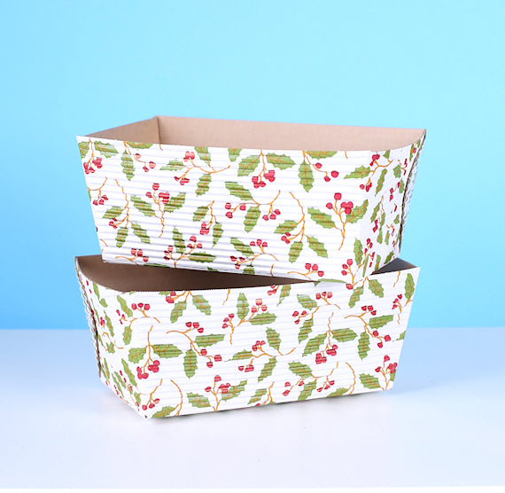 Small Christmas Loaf Pans: Holly | www.sprinklebeesweet.com