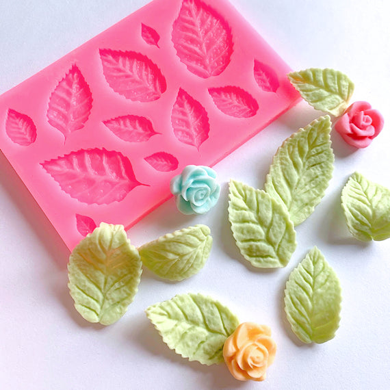 Simple Leaf Mold: Fondant + Chocolate | www.sprinklebeesweet.com