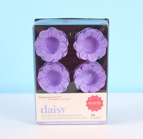 Daisy Flower Candy Cups: Light Purple | www.sprinklebeesweet.com