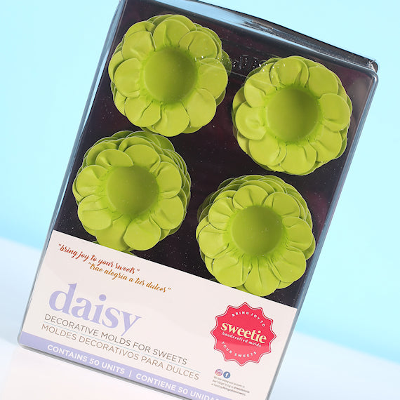 Daisy Flower Candy Cups: Lime Green | www.sprinklebeesweet.com
