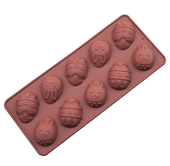 Easter Egg Candy Mold with Bunnies | www.sprinklebeesweet.com
