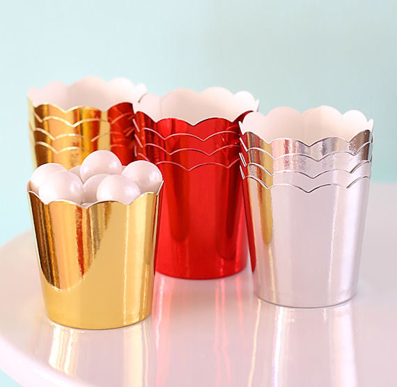 Mini Metallic Silver Baking Cups | www.sprinklebeesweet.com