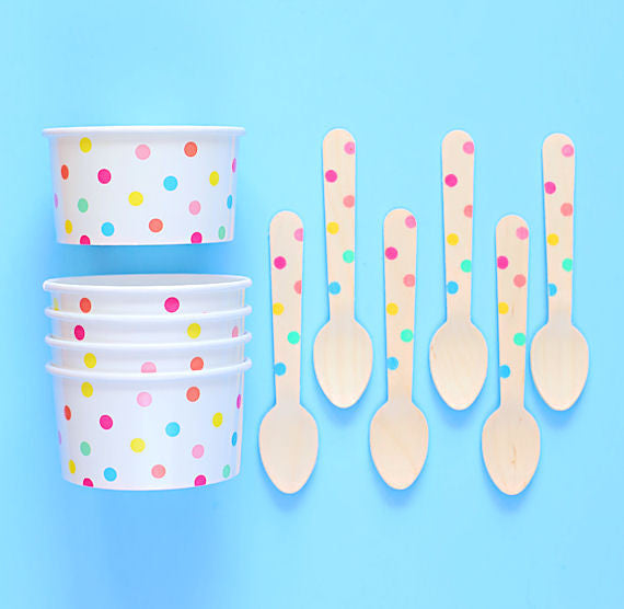 Party Pastel Rainbow Ice Cream Cups: Polka Dot | www.sprinklebeesweet.com