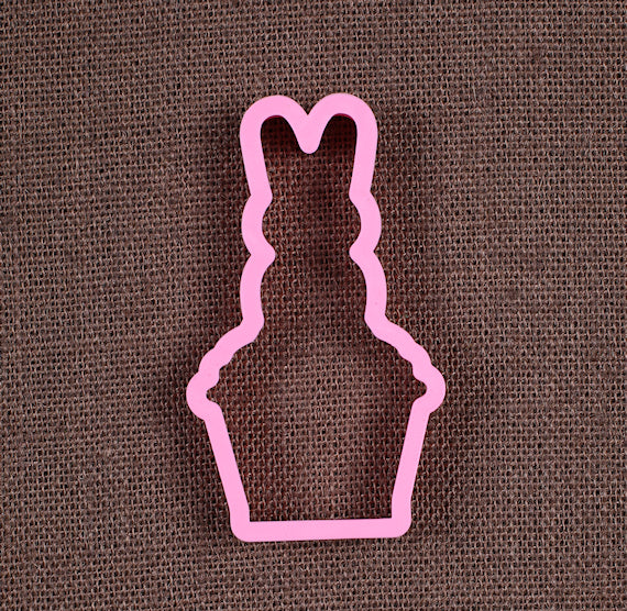 Cupcake with Bunny Cookie Cutter | www.sprinklebeesweet.com