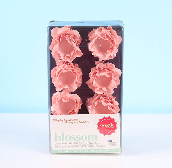 Blossom Flower Candy Cups: Soft Pink | www.sprinklebeesweet.com