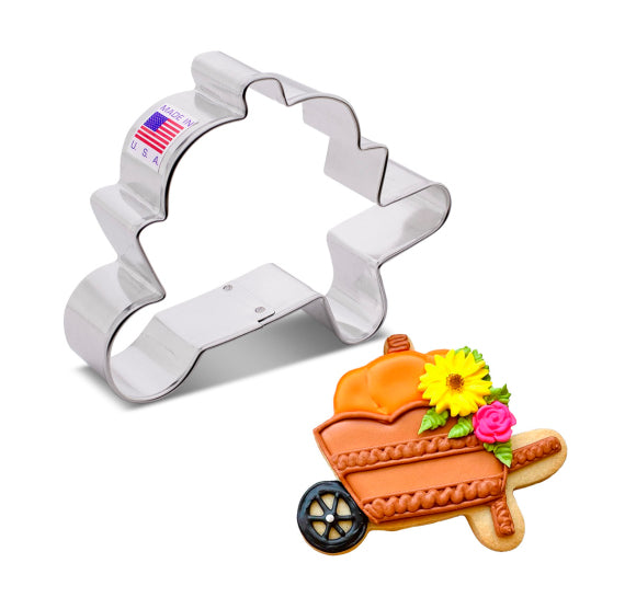 Wheelbarrow with Pumpkin Cookie Cutter | www.sprinklebeesweet.com