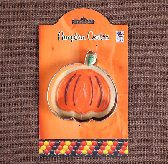 Pumpkin Cookie Cutter | www.sprinklebeesweet.com