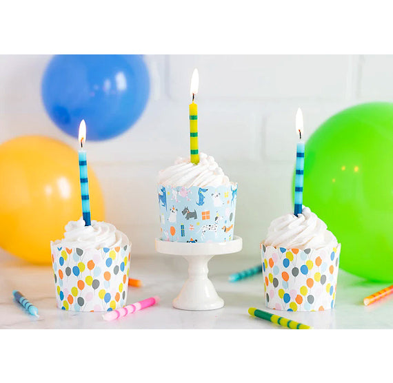 Birthday Baking Cups: Puppies + Balloons | www.sprinklebeesweet.com