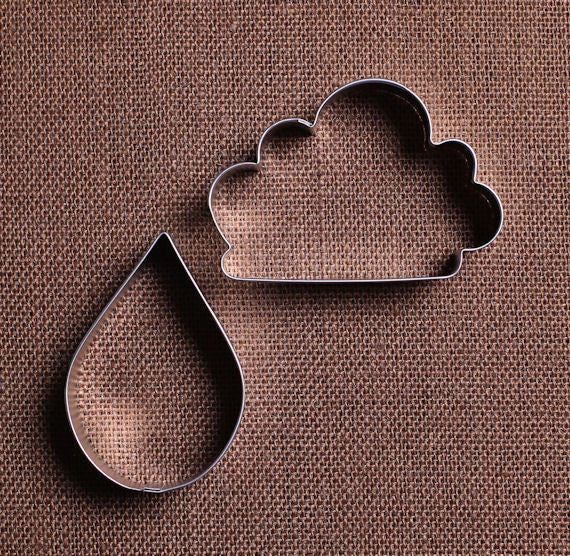 Rain Drop and Cloud Cookie Cutter Set | www.sprinklebeesweet.com