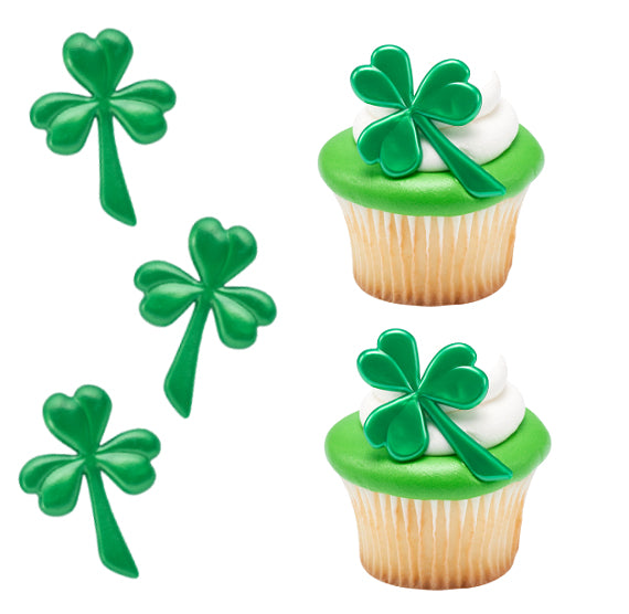 St Patricks's Day Cupcake Picks: Shamrocks | www.sprinklebeesweet.com