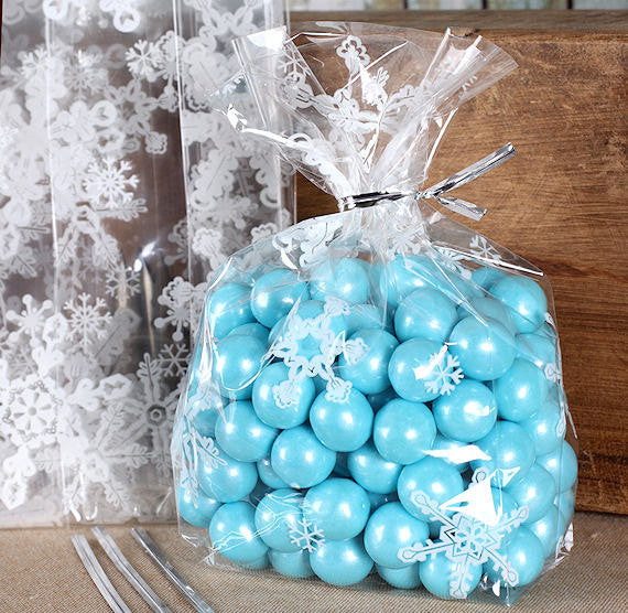 Christmas Treat Bag Kit: Snowflake | www.sprinklebeesweet.com