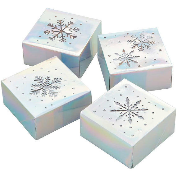 Wilton Iridescent Treat Boxes: Snowflake with Window | www.sprinklebeesweet.com