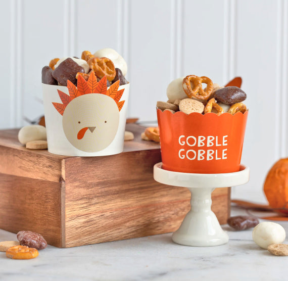 Thanksgiving Baking Cups: Gobble | www.sprinklebeesweet.com