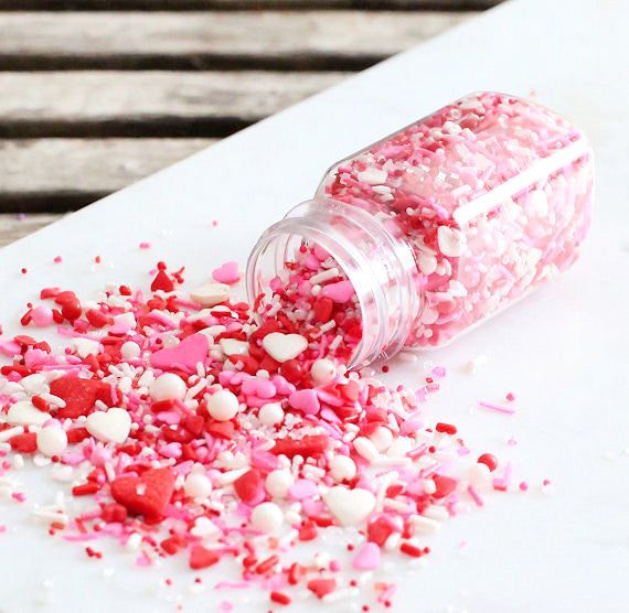 Sprinklefetti™ Valentine's Day Sprinkle Mix | www.sprinklebeesweet.com