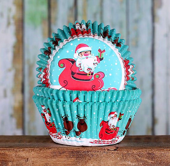 Vintage Santa Cupcake Liners | www.sprinklebeesweet.com