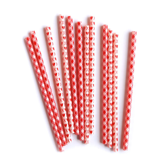 Reusable Straws: Valentine's Day XOXO | www.sprinklebeesweet.com