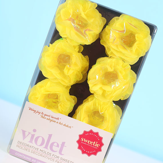 Violet Flower Candy Cups: Pearly Yellow | www.sprinklebeesweet.com